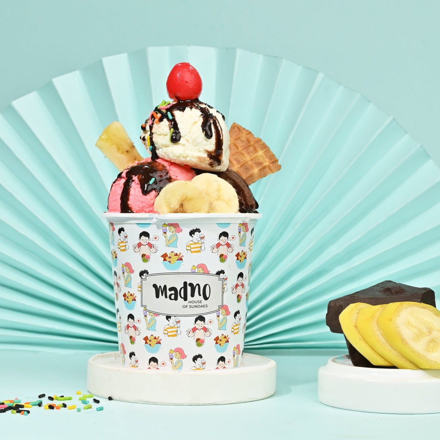 Banana Split Sundae – The Timeless Classic - Madno