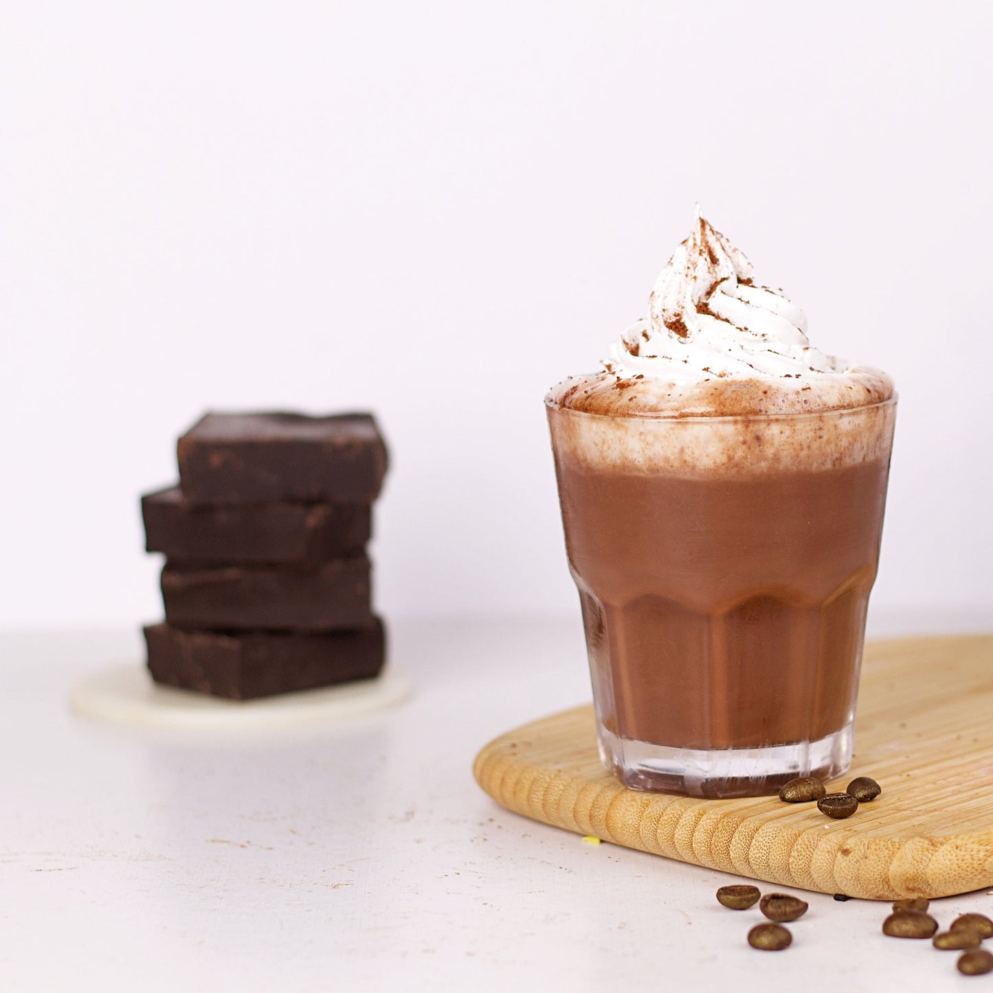 Mocha Hot Chocolate – The Best of Both Worlds - Madno