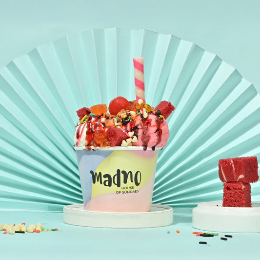 Red Velvet and Berries Sundae – A Dreamy Dessert Fusion - Madno 